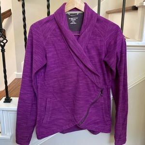 Purple  fleece fitted Crossbody zipper with pockets size S/P